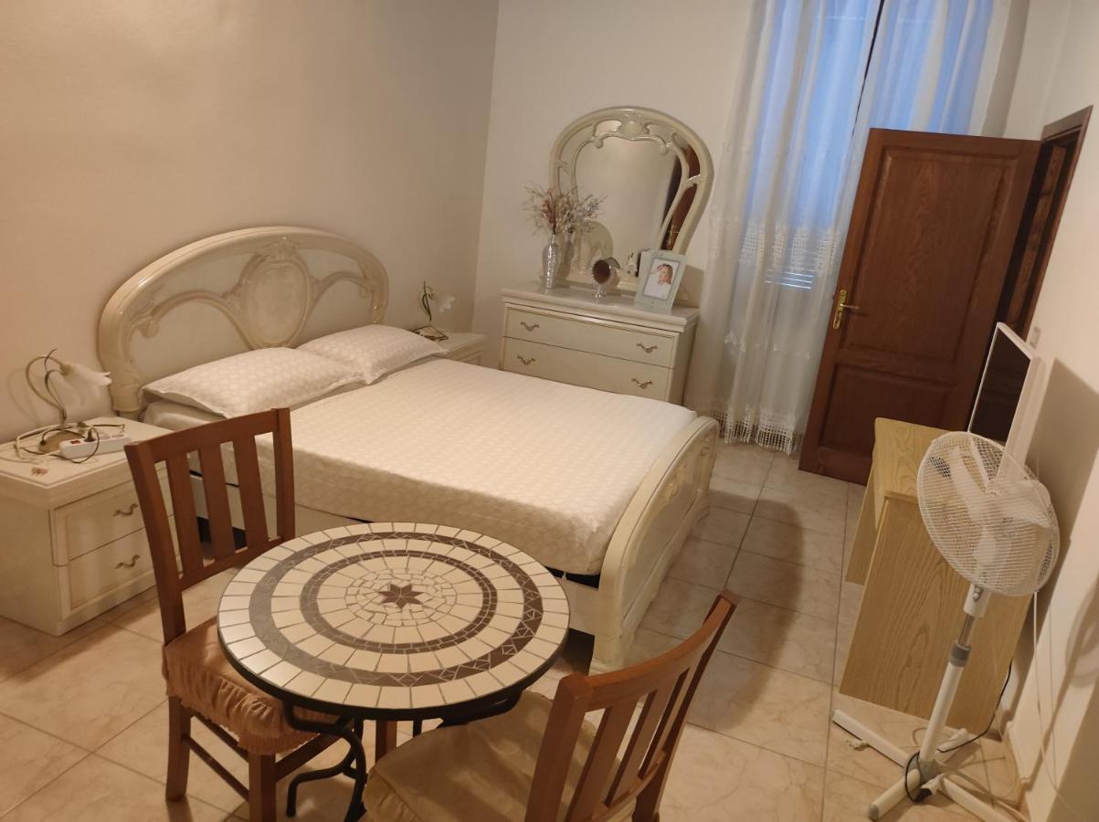 Guest House Efisio Alghero Exterior foto